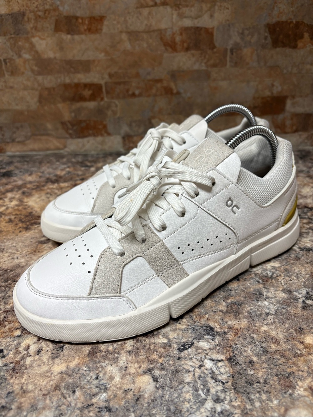 On Running THE ROGER Clubhouse Sneakers Women Size 9.5 Men’s Size 8